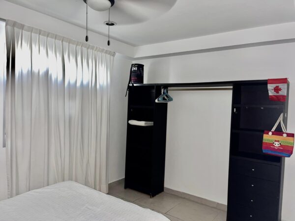 Large 2-bedroom - Image 4