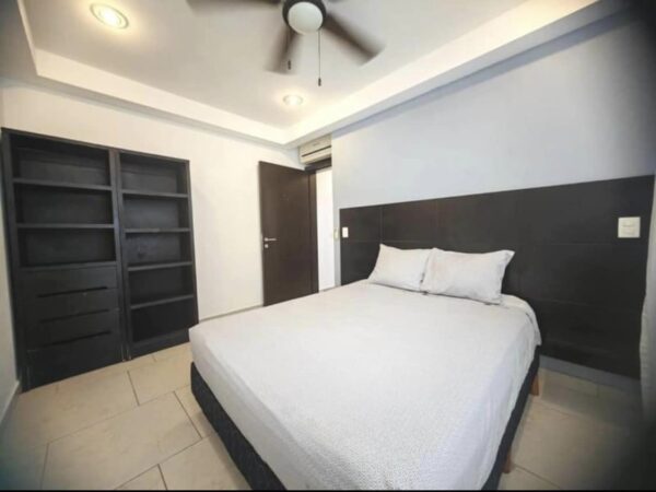 Large 2-bedroom - Image 2